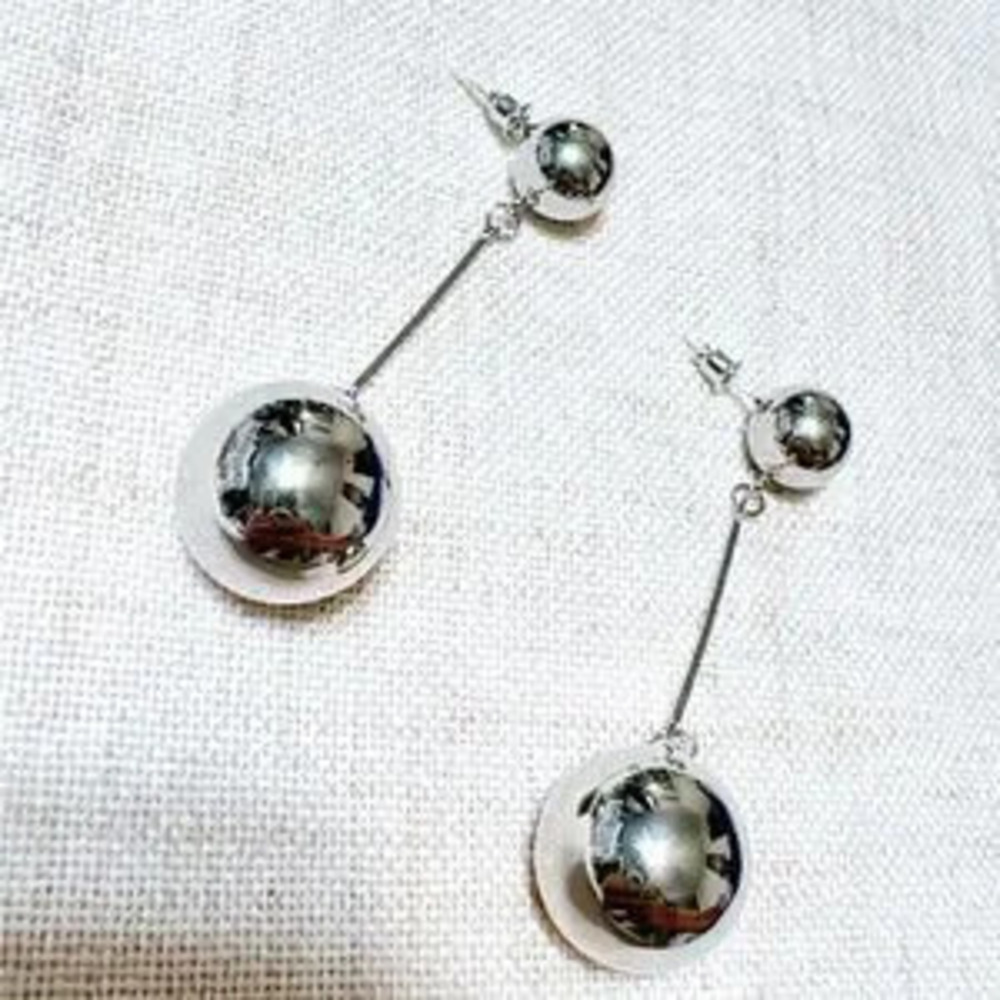 geo dangle earrings?N559